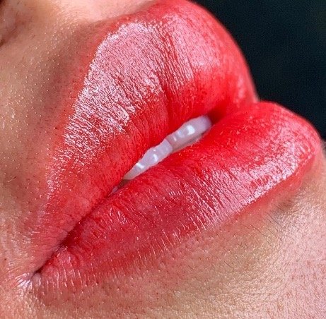 Micropigmentación labial